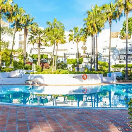 Апартаменти White Pearl - Elviria Playa