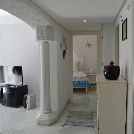 Апартаменти White Pearl - Elviria Playa *